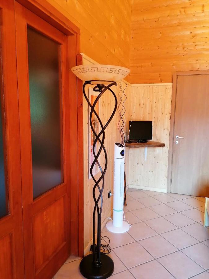 Agriturismo Bio Apipoli Lucino Exteriér fotografie