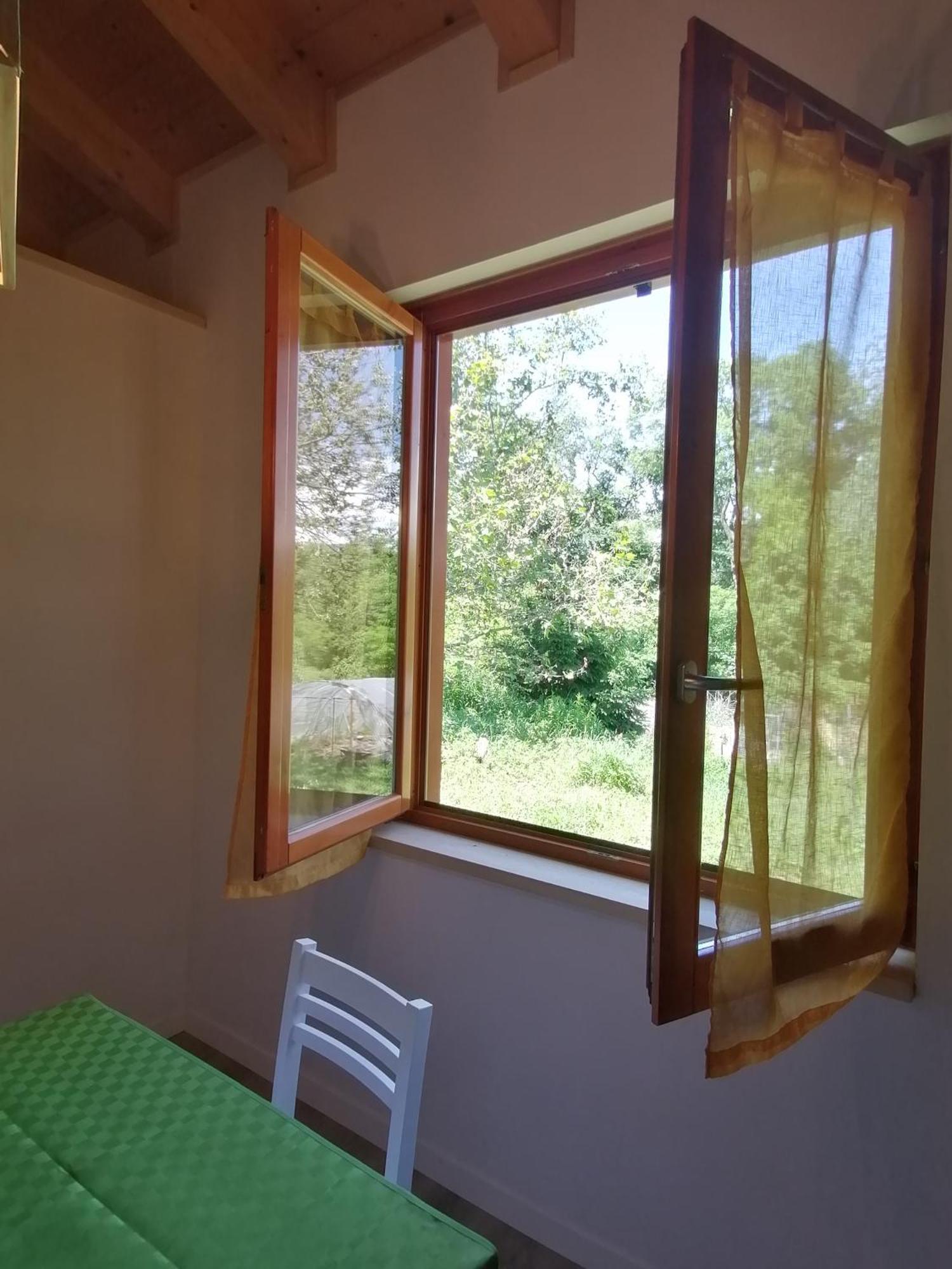 Agriturismo Bio Apipoli Lucino Exteriér fotografie